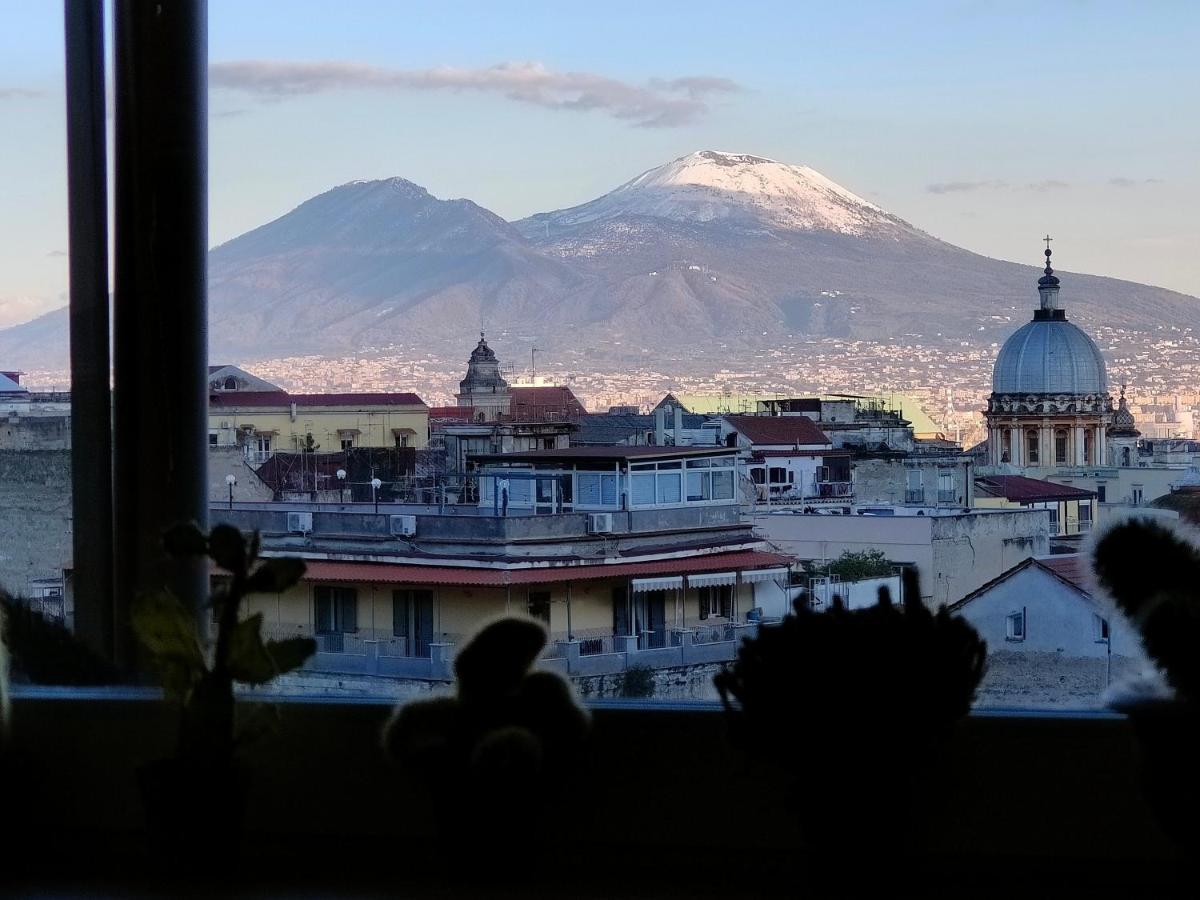 Montesanto 77 Casa Panoramica Al Centro Storico Lejlighed Napoli Eksteriør billede